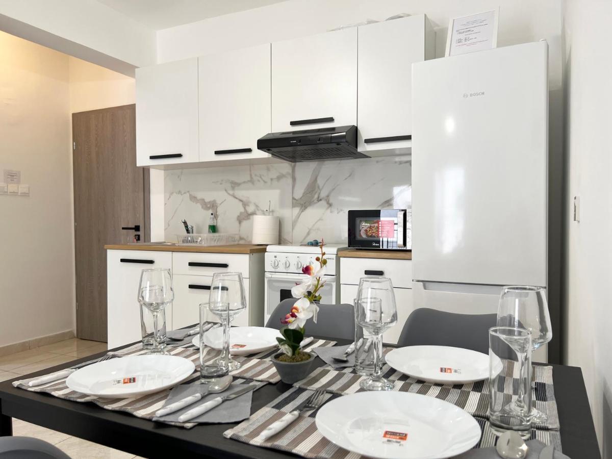 Appartement Albert's Marina 15 *